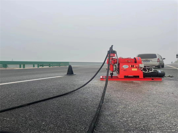 睢宁马路路基路面开裂下沉注浆加固灌浆